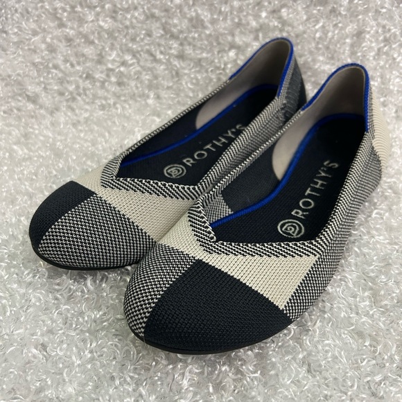 Rothy’s Womens Size 6 Round Toe Cream Black Plaid Flats Shoes - Picture 2 of 8